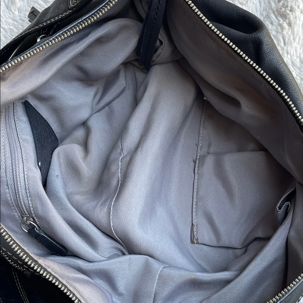 Coach Vintage Leather Hobo Shoulder Bag in black